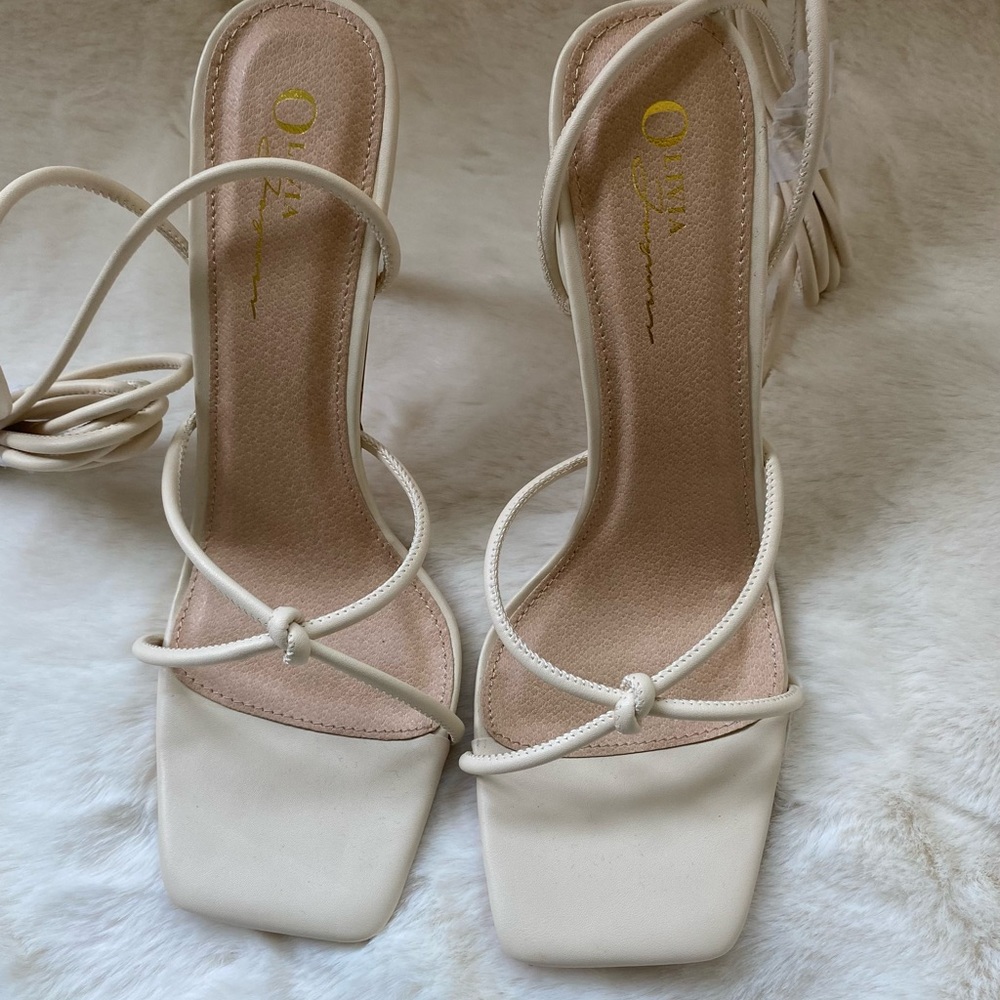 Crème Heeled Laced-Up Sandals